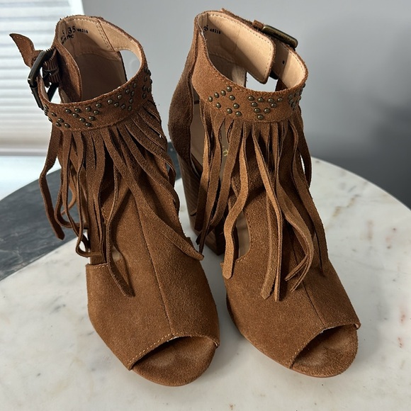 Chinese Laundry Boho Open Toe Fringe Booties - Picture 5 of 13